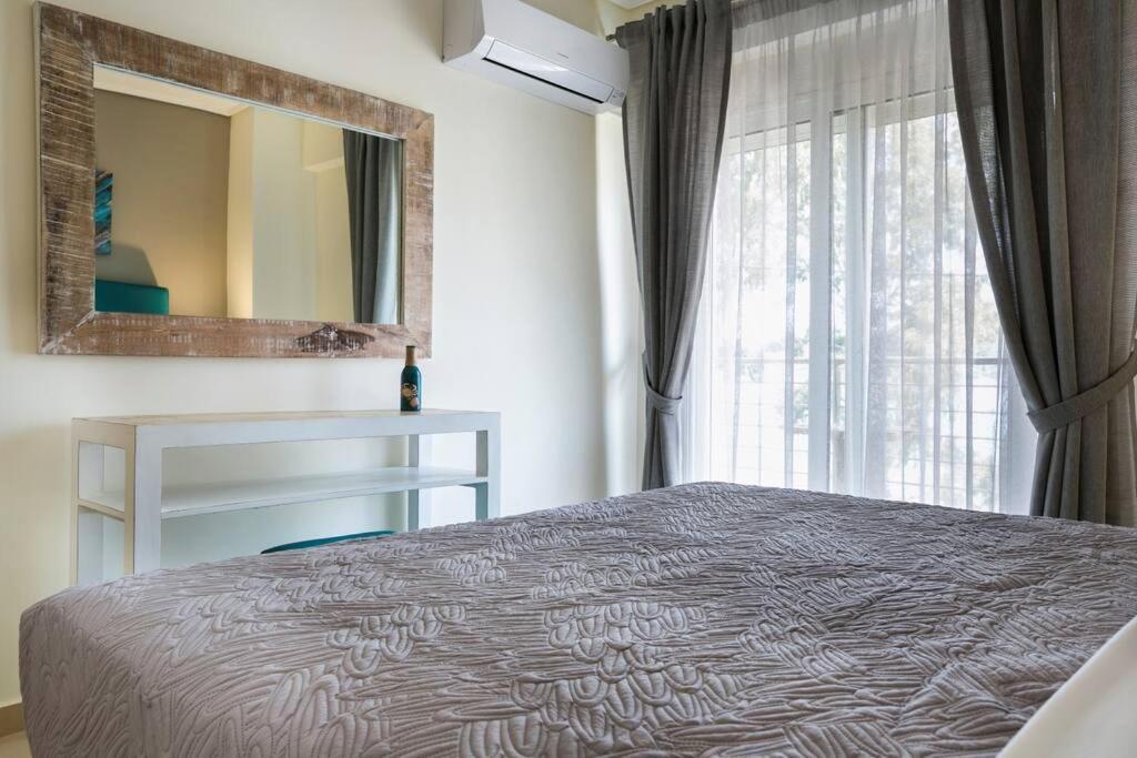 Eucalyptus Suite Sea View Karavomylos Luaran gambar