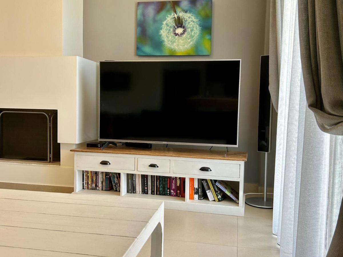 Eucalyptus Suite Sea View Karavomylos Luaran gambar